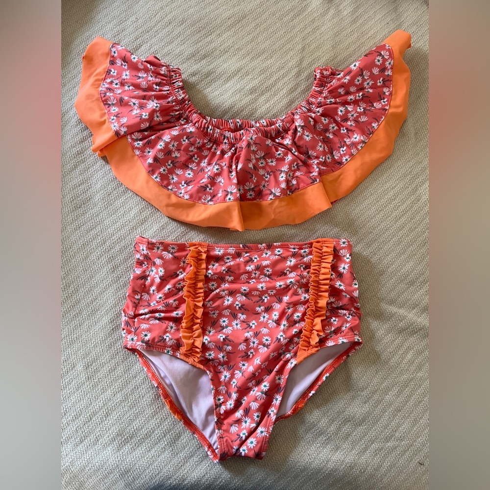 W Concept Floral Ruffle Bikini Set